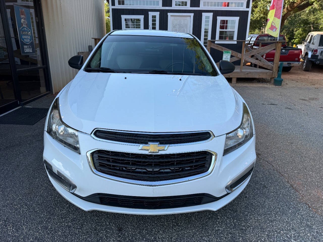 Used 2015 Chevrolet Cruze LS FWD image 2