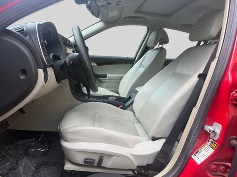Used 2008 Saab 9-3 2.0T w/ Moonroof Package FWD image 10