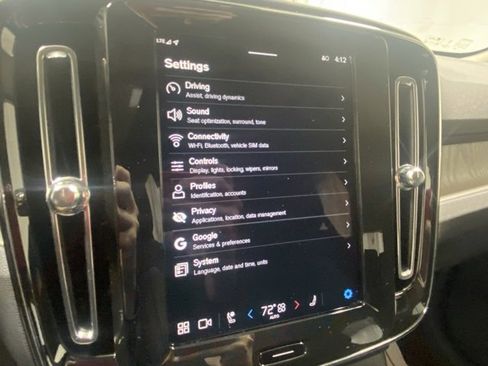 Certified 2025 Volvo XC40 B5 Ultra image 23