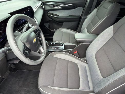 Used 2025 Chevrolet TrailBlazer LT w/ Driver Confidence Package AWD/4WD image 5