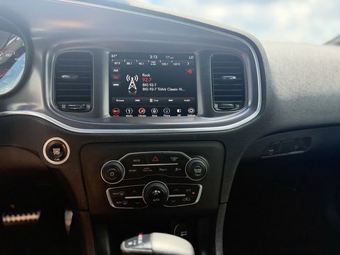 Used 2019 Dodge Charger R/T w/ Blacktop Package RWD image 32