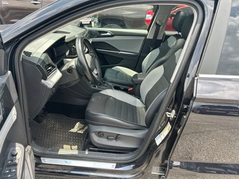 Used 2022 Volkswagen Taos SEL FWD image 23
