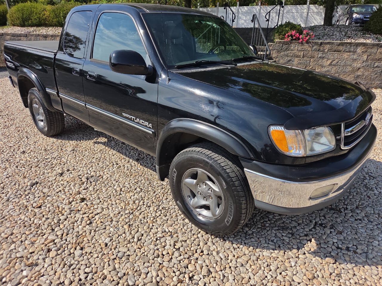 Used 2001 Toyota Tundra Limited w/ Off-Road Pkg AWD/4WD image 10
