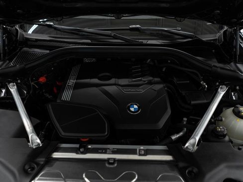 Used 2025 BMW X4 xDrive30i w/ Premium Package image 41