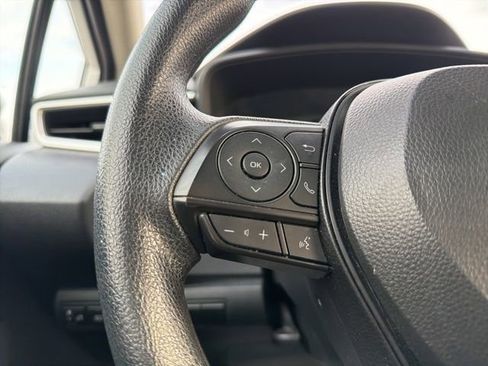 Used 2024 Toyota Corolla LE image 31