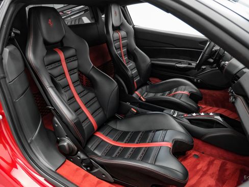 Used 2017 Ferrari 488 GTB RWD image 64