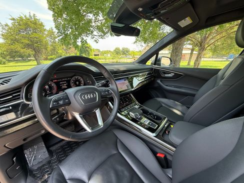 Used 2025 Audi Q7 2.0T Premium Plus w/ Premium Plus Package AWD/4WD image 10
