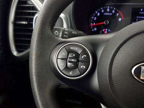 Certified 2021 Kia Soul S image 16
