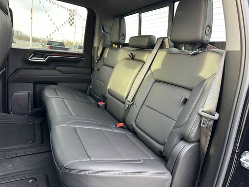 Used 2024 GMC Sierra 2500 Denali w/ Denali Reserve Package image 17