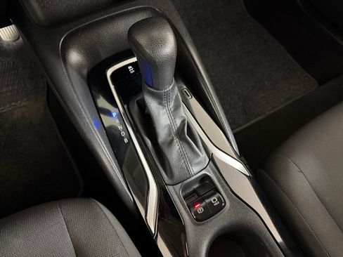 Used 2022 Toyota Corolla LE image 14