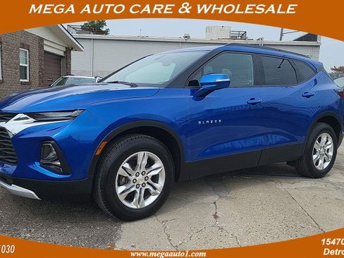 Used 2019 Chevrolet Blazer LT AWD/4WD image 1