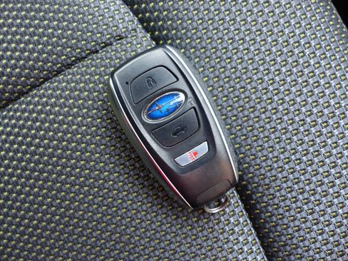 Used 2024 Subaru Crosstrek 2.0i Premium image 40