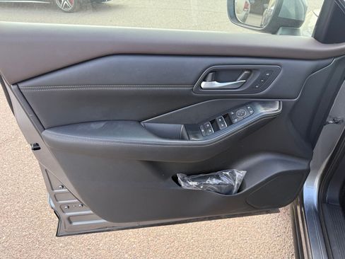 Certified 2022 Nissan Rogue SL FWD image 15