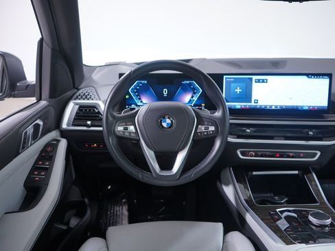 Used 2024 BMW X5 sDrive40i w/ Parking Assistance Package RWD image 11