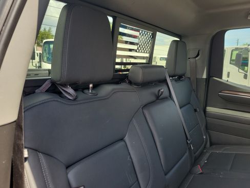 Used 2025 Chevrolet Silverado 1500 RST w/ Convenience Package II RWD image 7