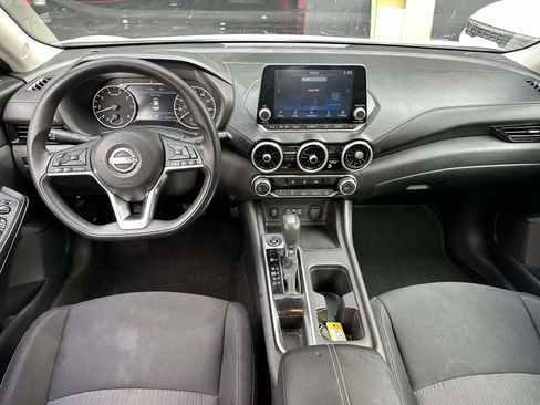 Used 2024 Nissan Sentra SV FWD image 15