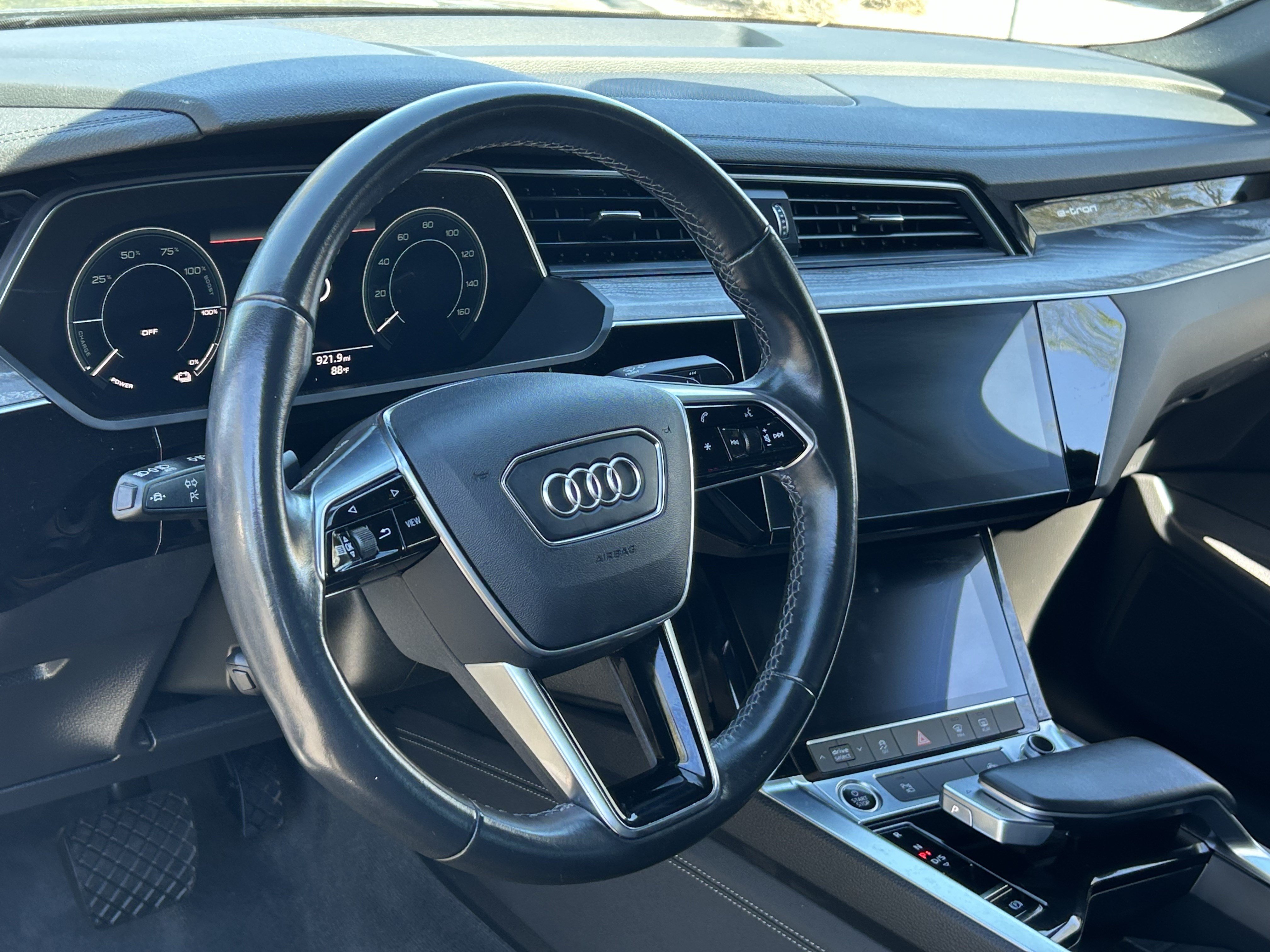 Used 2024 Audi Q8 e-tron Premium AWD/4WD image 27