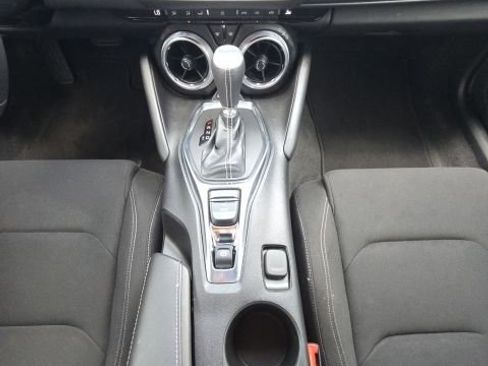 Used 2023 Chevrolet Camaro LT w/ Technology Package image 28