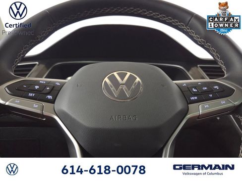 Certified 2024 Volkswagen Tiguan SE w/ Panoramic Sunroof Package AWD/4WD image 21
