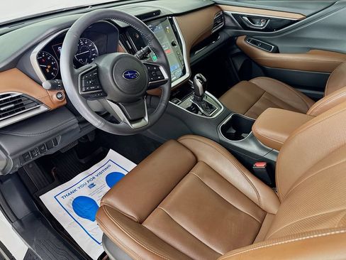 Used 2023 Subaru Outback Touring AWD/4WD image 11