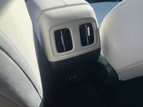 Used 2025 Hyundai Tucson SEL AWD/4WD image 19