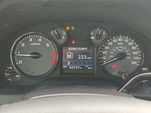 Used 2016 Toyota Tundra SR AWD/4WD image 14