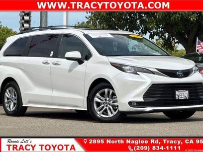 Certified 2025 Toyota Sienna XLE w/ XLE Plus Package