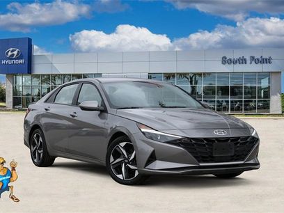 Certified 2023 Hyundai Elantra SEL w/ Convenience Package