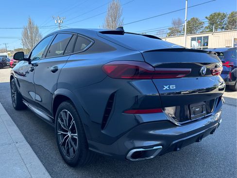 Used 2022 BMW X6 xDrive40i w/ M Sport Package AWD/4WD image 13