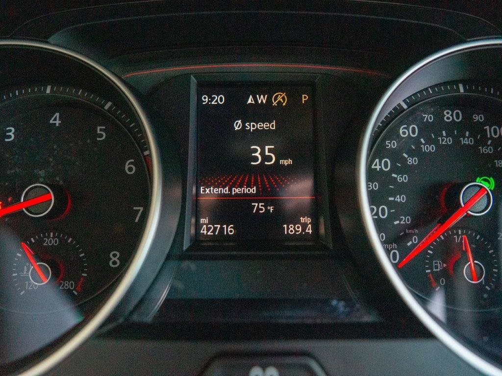Used 2019 Volkswagen GTI SE FWD image 19
