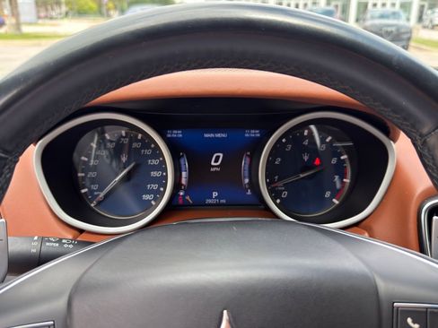 Used 2018 Maserati Ghibli S GranLusso AWD/4WD image 21