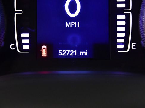 Used 2022 Jeep Cherokee Latitude AWD/4WD image 16