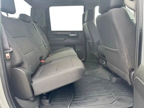 Used 2024 GMC Sierra 3500 SLE w/ SLE Value Package AWD/4WD image 17