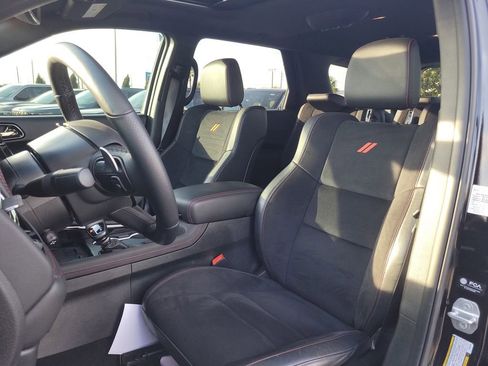 Used 2025 Dodge Durango GT image 19
