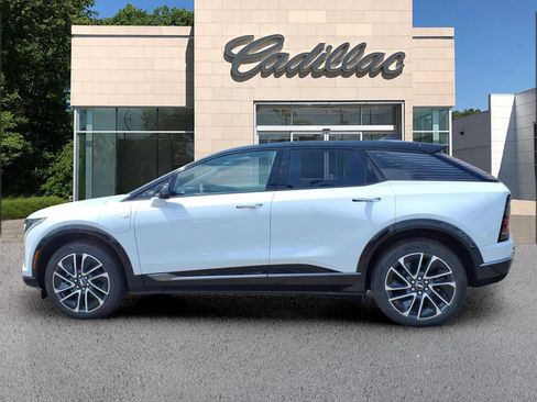 New 2027 Cadillac Optiq Sport w/ LPO, Floor Liner Package AWD/4WD image 2
