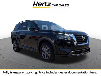 Used 2025 Nissan Pathfinder SV