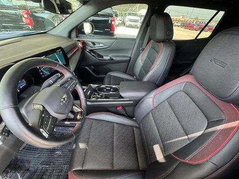 Used 2026 Chevrolet Equinox RS w/ LPO, Floor Liner Package FWD image 29