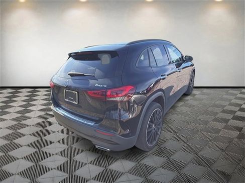 Used 2021 Mercedes-Benz GLA 250 4MATIC image 4