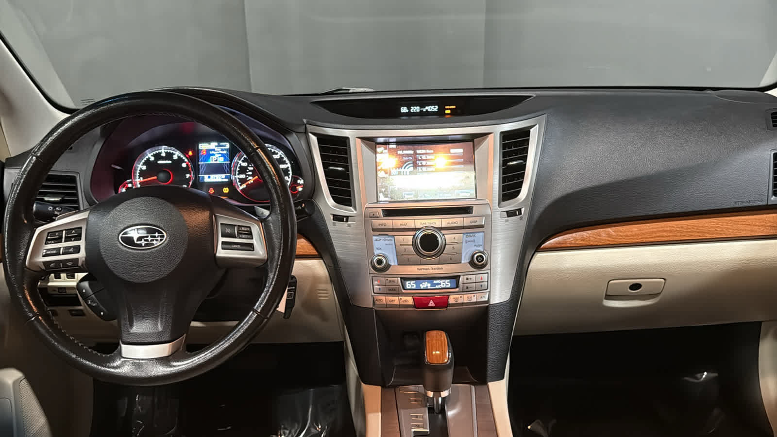 Used 2013 Subaru Outback 2.5i Limited AWD/4WD image 24