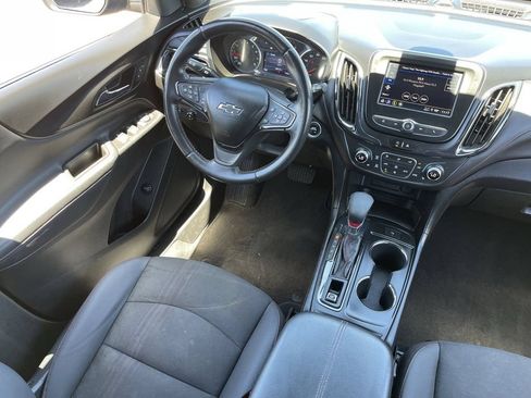 Used 2022 Chevrolet Equinox RS FWD image 15