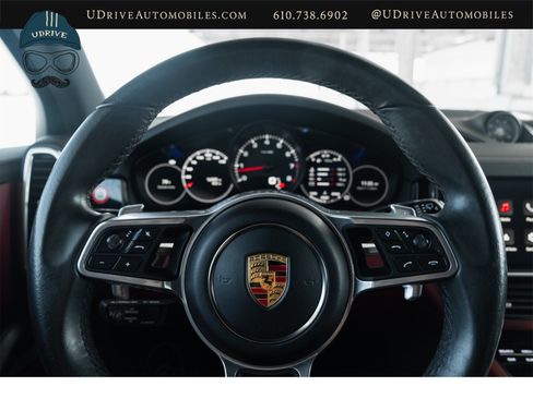 Used 2022 Porsche Cayenne AWD/4WD image 30