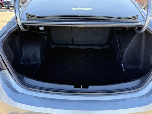 Used 2024 Chevrolet Malibu LT image 30