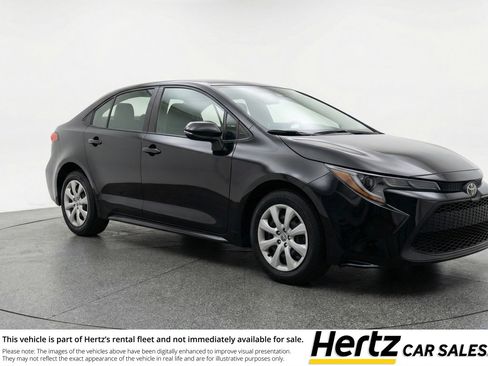 Used 2025 Toyota Corolla LE image 1