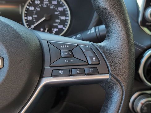 Used 2024 Nissan Sentra SV FWD image 24