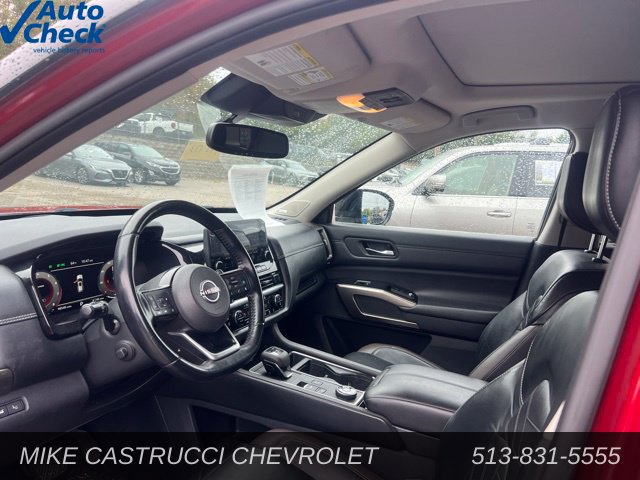 Used 2022 Nissan Pathfinder Platinum w/ Cargo Package AWD/4WD image 6