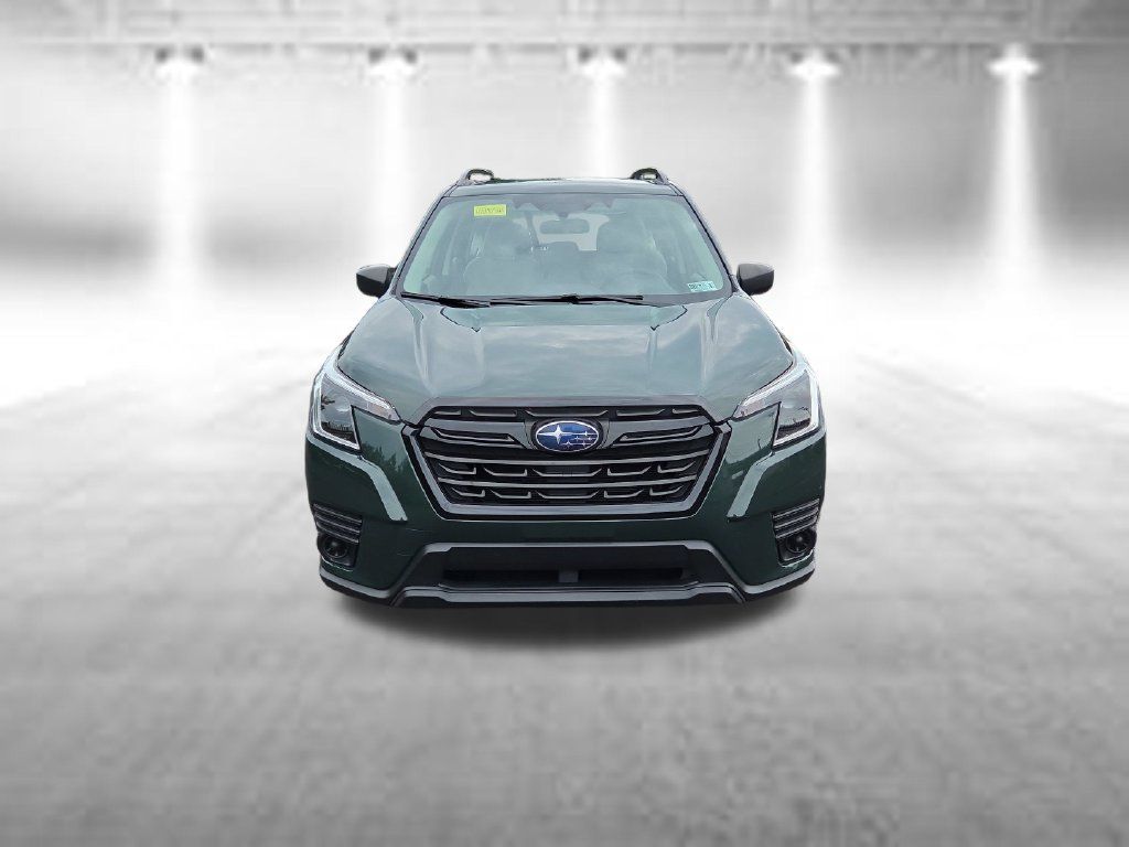 Certified 2022 Subaru Forester AWD/4WD image 2