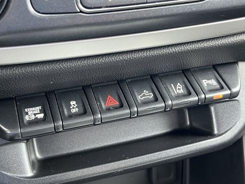 Used 2019 Chevrolet Colorado LT w/ LT Convenience Package image 27