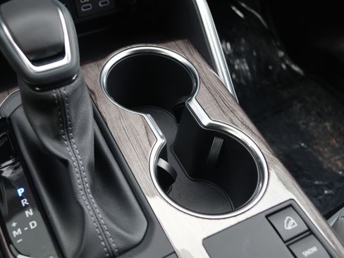 Used 2025 Toyota Highlander Limited image 30