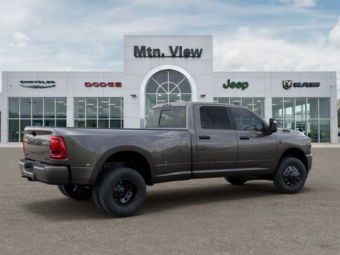 New 2026 RAM 3500 Big Horn AWD/4WD image 4
