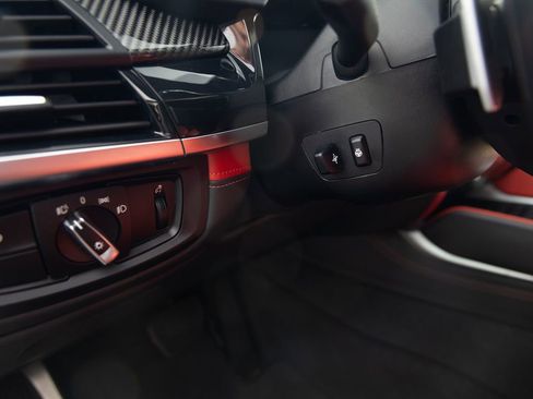 Used 2015 BMW X6 M image 11